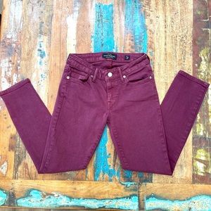 Lucky Brand “Lolita Skinny Jeans”
Size 0/25